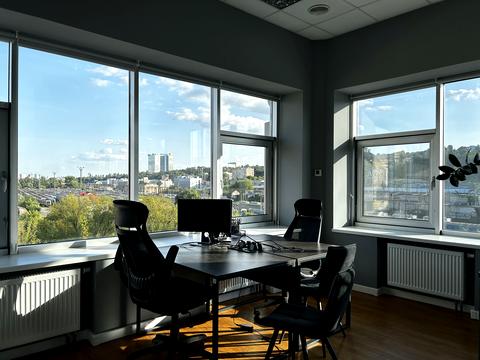 коммерческая по адресу Сімʼї Прахових ул. (Гайдара), 58