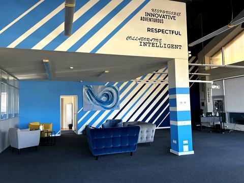 коммерческая по адресу Сімʼї Прахових ул. (Гайдара), 58