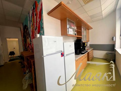 комерційна за адресою Лейпцизька вул., 15-А