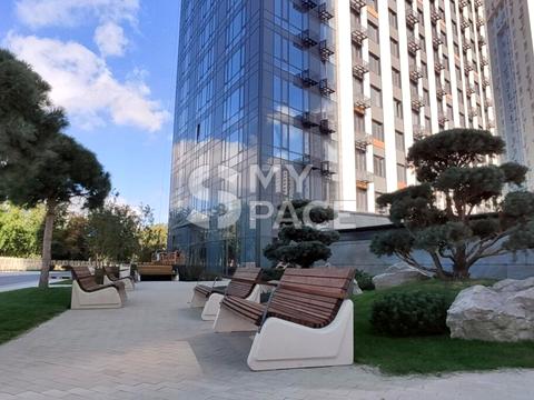 комерційна за адресою Академіка Заболотного вул., 1-Б