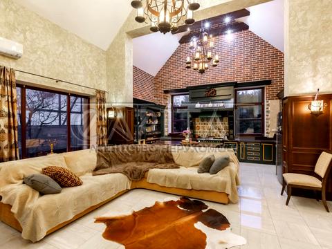 будинок за адресою Столична