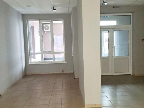 комерційна за адресою Каховська вул., 62-А