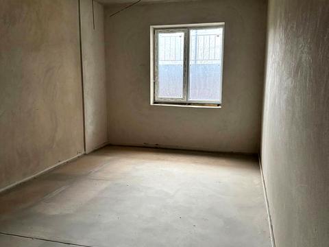 комерційна за адресою Радистів вул., 40