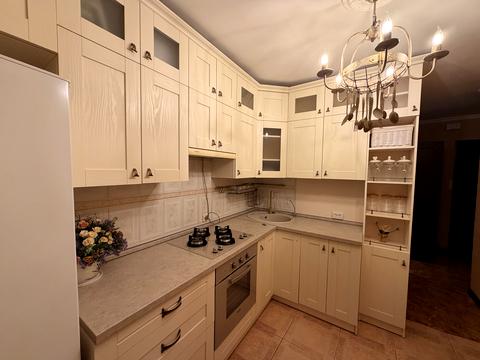 квартира за адресою Героїв полку "Азов" вул. (Маршала Малиновського), 25