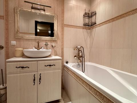 квартира за адресою Героїв полку "Азов" вул. (Маршала Малиновського), 25