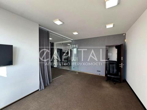 комерційна за адресою Валерія Лобановського просп., 150