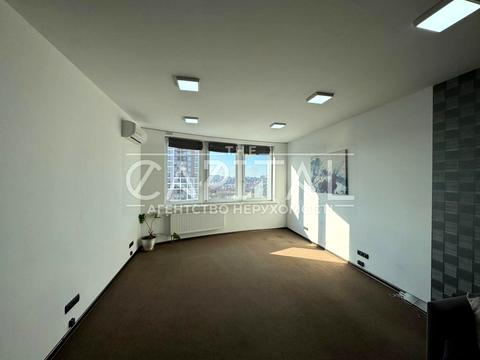 комерційна за адресою Валерія Лобановського просп., 150