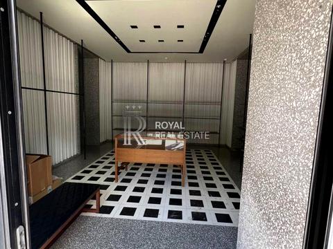 комерційна за адресою Лєскова вул., 7А