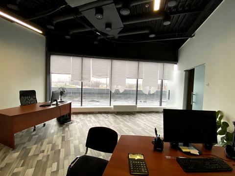 комерційна за адресою Калинова, 2