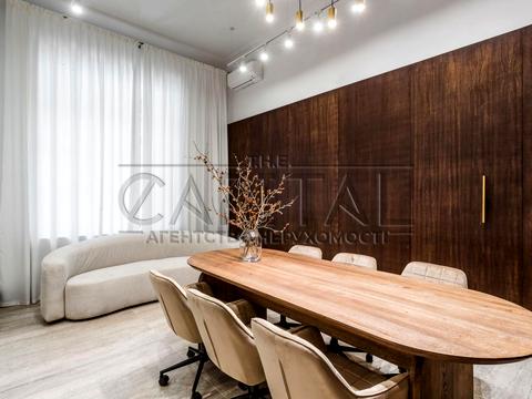 комерційна за адресою Саксаганського вул., 58