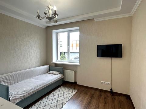 квартира за адресою В'ячеслава Чорновола вул., 93з