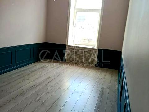 комерційна за адресою Євгена Чикаленка вул. (Пушкінська), 39