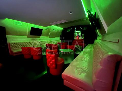 комерційна за адресою Велика Васильківська вул. (Червоноармійська), 58