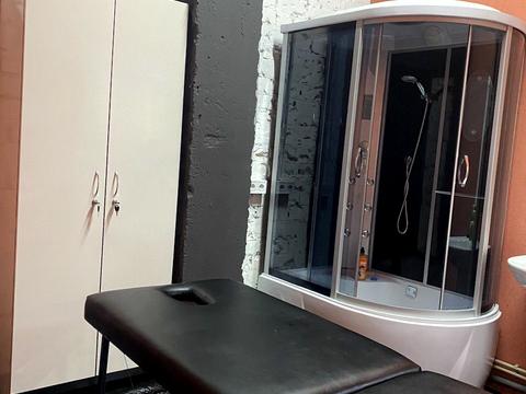 комерційна за адресою Набережна Перемоги вул., 46п