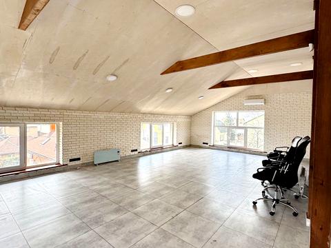 коммерческая по адресу 136 Садова, 11