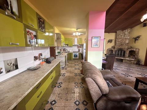 будинок за адресою Набережный переулок, 1