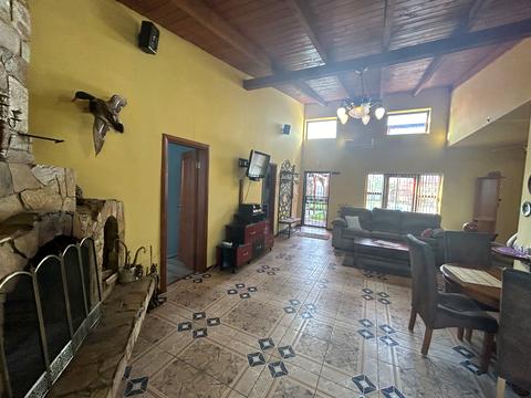 будинок за адресою Набережный переулок, 1