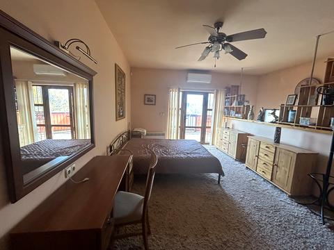 будинок за адресою Набережный переулок, 1