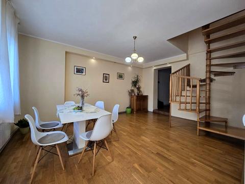 будинок за адресою Болотинська вул., 33