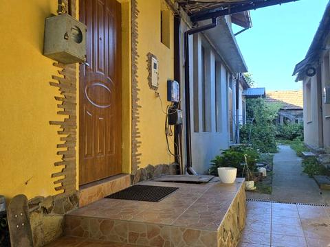 будинок за адресою Болотинська вул., 33