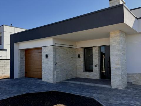 будинок за адресою Назара Небожинського вул. (Павлюченка)