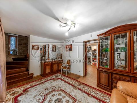 дом по адресу Строителей ул.