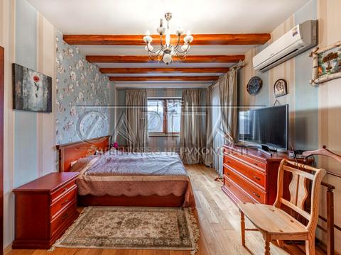 дом по адресу Строителей ул.