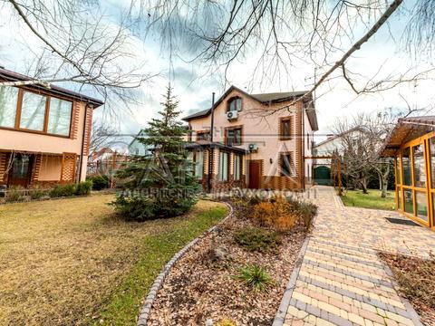 дом по адресу Строителей ул.