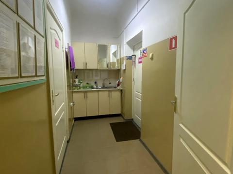 комерційна за адресою Шевченка вул., 4