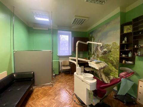 комерційна за адресою Шевченка вул., 4