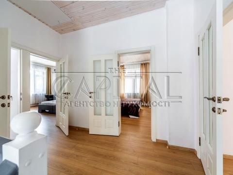 будинок за адресою Абрикосова вул.