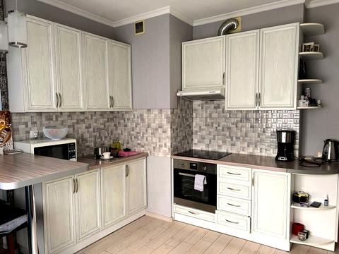 квартира за адресою Анни Ахматової вул., 22