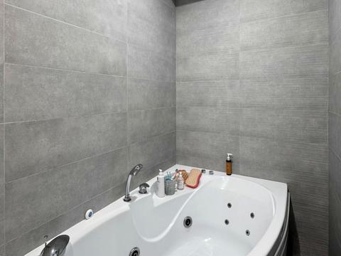 квартира за адресою Свободи просп., 49