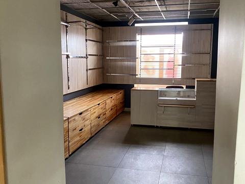 комерційна за адресою Головатого вул., 20