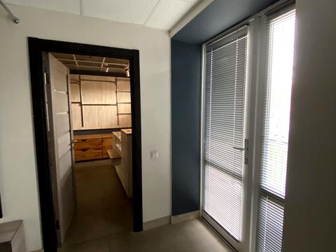 комерційна за адресою Головатого вул., 20