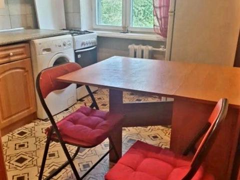 квартира за адресою Шкільна вул. (Героїв Сталінграда), 7