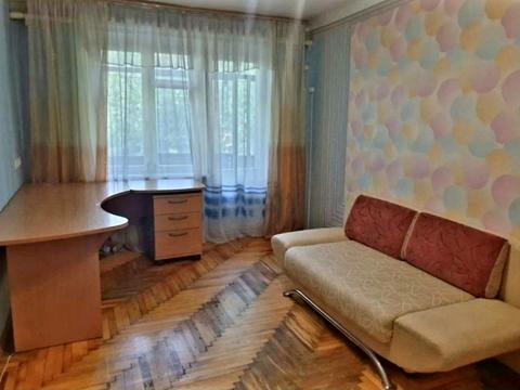 квартира за адресою Шкільна вул. (Героїв Сталінграда), 7