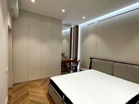 квартира по адресу Андрея Верхогляда ул. (Михайла Драгомирова), 15-Б