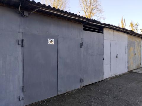 паркомісце за адресою Ґарета Джонса вул. (Сім'ї Хохлових), 8А