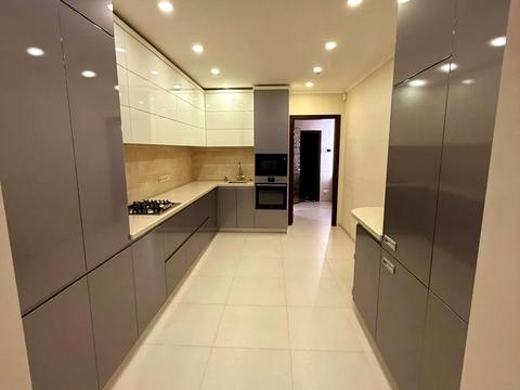 квартира за адресою Левка Лук'яненка вул. (Василя Жуковського), 16, 18, 20, 24