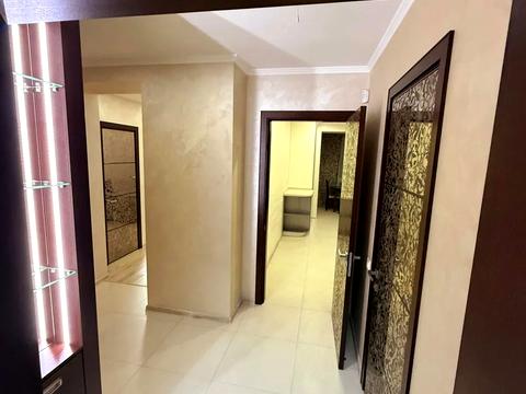 квартира за адресою Левка Лук'яненка вул. (Василя Жуковського), 16, 18, 20, 24