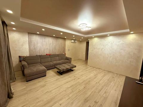 квартира за адресою Левка Лук'яненка вул. (Василя Жуковського), 16, 18, 20, 24