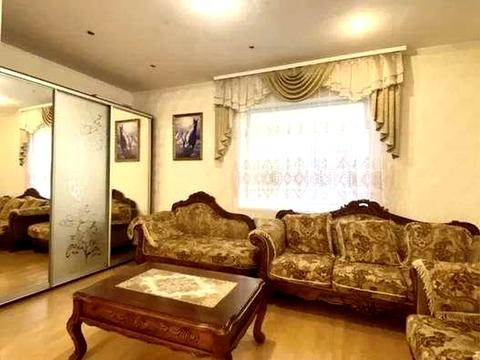 будинок за адресою Олега Онікієнка вул.