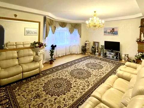 будинок за адресою Олега Онікієнка вул.