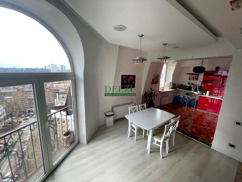 квартира за адресою Лабораторна вул., 8