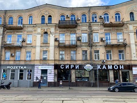 комерційна за адресою Золотоустівська вул., 2/4