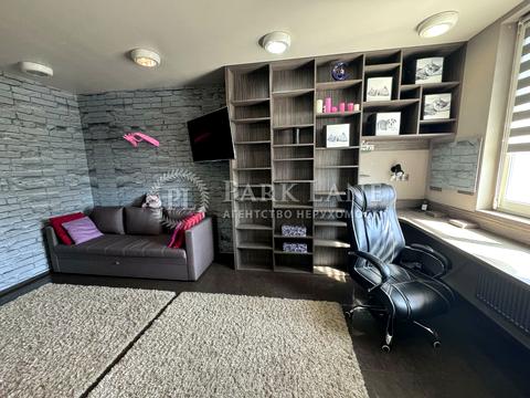 квартира за адресою Степана Рудницького вул. (Академіка Вільямса), 3/7