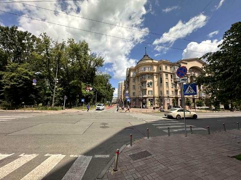 коммерческая по адресу Михаила Грушевского ул., 34/1