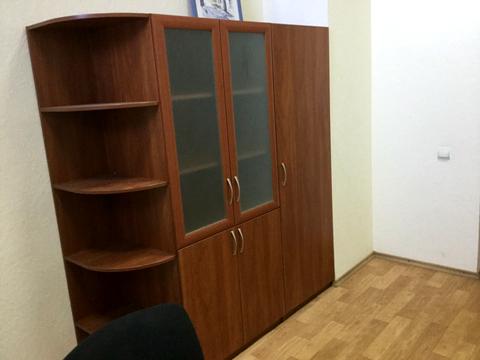 комерційна за адресою Радистів вул., 10