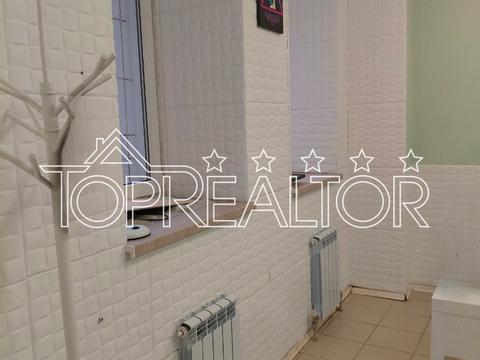 комерційна за адресою Потебні вул., 6